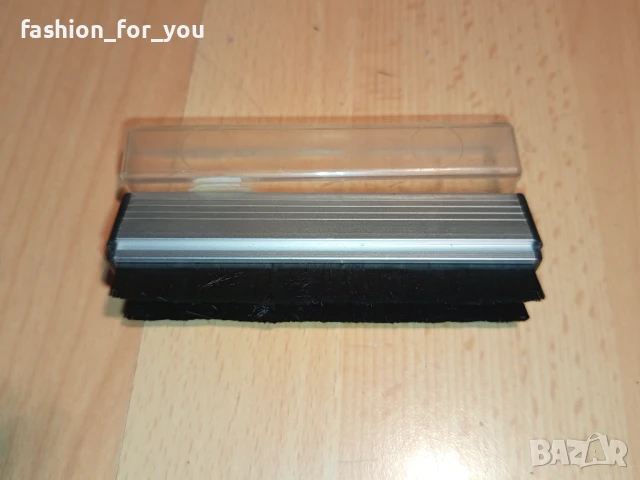 Антистатична четка за грамофонни плочи AMS