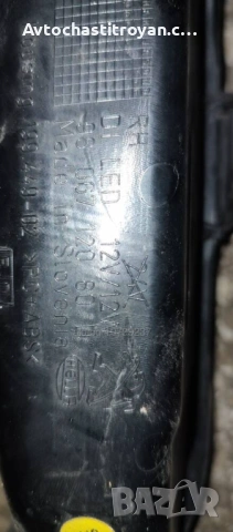 Десен Мигач Led Peugeot 308 T9 - 9806712080 D, снимка 2 - Части - 53167117