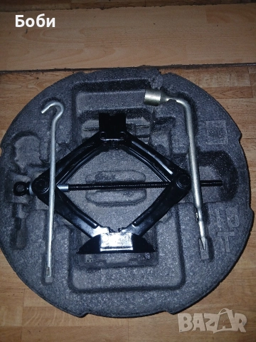 Органайзер с инструменти хюндай кия оем нов