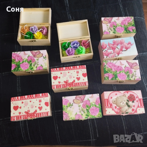 Дървена кутия с  пет ароматни мини рози - свещ, снимка 10 - Подаръци за жени - 53168163