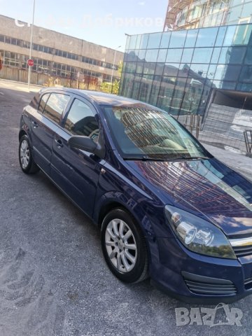 Opel Astra 1.9 CDTI, снимка 3 - Автомобили и джипове - 43999550