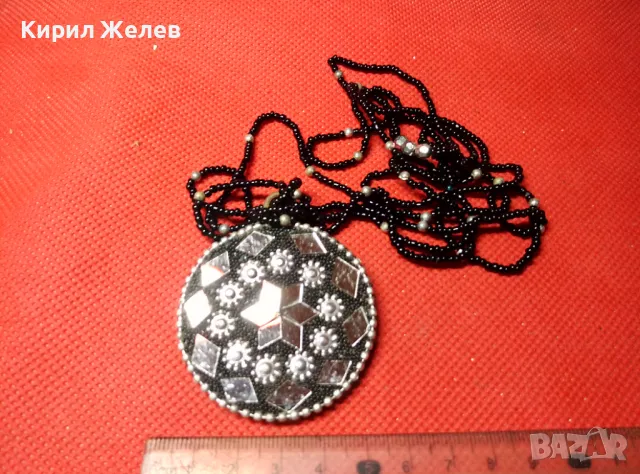 СТИЛНО ВЕЧЕРНО ВИНТИДЖ АРТ МЪНИСТЕНО КОЛИЕ с МЕДАЛЬОН с ПОСРЕБРЯВАНЕ и ИНКРУСТИРАНИ ОГЛЕДАЛЦА 47287, снимка 3 - Колиета, медальони, синджири - 47298550