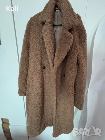 Бежово палто