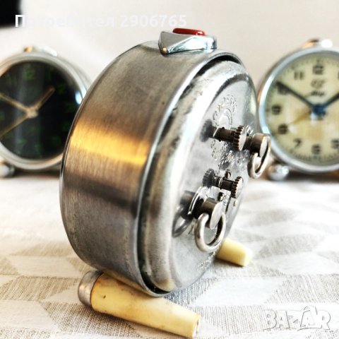 Часовник будилник МИР 3бр. работещи профилактирани, снимка 8 - Антикварни и старинни предмети - 43958770