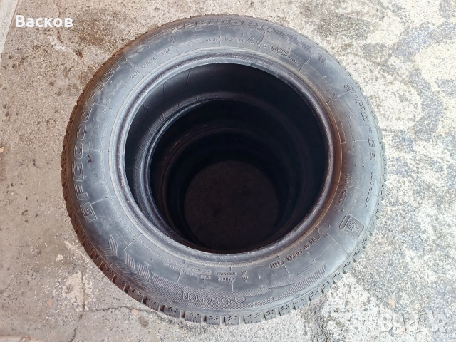 Зимни гуми 225 55 16, снимка 2 - Гуми и джанти - 52918812