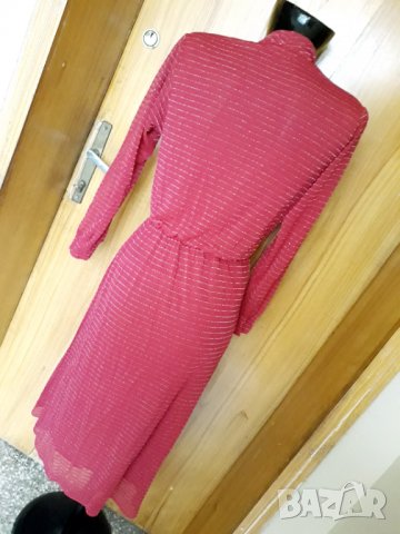 Цикламена рокля под коляното със сребрист ефект М, снимка 4 - Рокли - 32880036