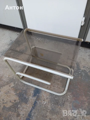 Маса  , стъклени плотове