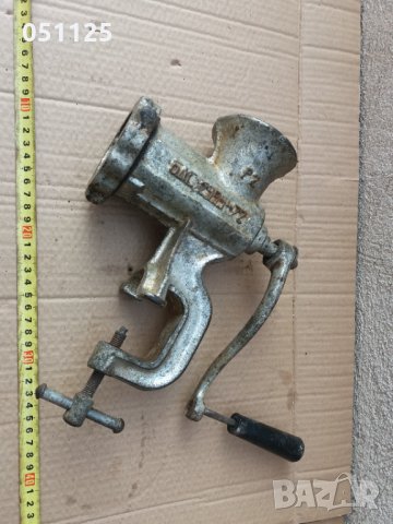 работеща месомелачка 