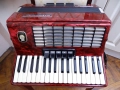 Акордеон Велтмайстер Стела 60 баса, снимка 1