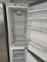 Хладилник Bosch с фризер, снимка 3