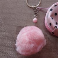 Розов стилен дамски ключодържател с малко портмоне за монети, снимка 5 - Портфейли, портмонета - 37731396