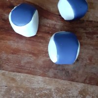 мини топки за жонглиране 3 броя с пясък, бяло сини, снимка 4 - Детски топки - 43603965