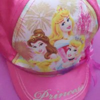 Нова шапка с принцеси на Дисни оригинал 52, снимка 1 - Шапки, шалове и ръкавици - 36706776
