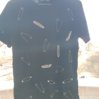 Черна блуза с ефекти, снимка 2 - Блузи с дълъг ръкав и пуловери - 43999017