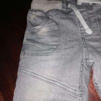 Детски дънки на Urban Rascals - размер 5 години, снимка 4 - Детски панталони и дънки - 32962857