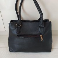 Дамска чанта черна , снимка 2 - Чанти - 38086180
