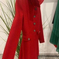 Червено палто, снимка 10 - Палта, манта - 43500914