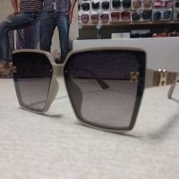 Дамски слънчеви очила Поларизед Бежови рамки, снимка 1 - Слънчеви и диоптрични очила - 44081495