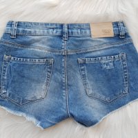 Къси дънкови панталони ZARA размер ХS, снимка 3 - Къси панталони и бермуди - 28832043