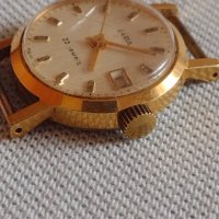 Стар дамски часовник ZARIA 22 JEWELS USSR с позлатена рамка за КОЛЕКЦИЯ 43075, снимка 4 - Други ценни предмети - 43905353