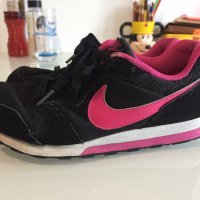 Nike Md Runner 2, снимка 3 - Маратонки - 26649955