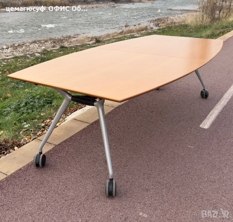 Страхотна конферентна маса за срещи сгъваема подвижна на колелца;, снимка 1