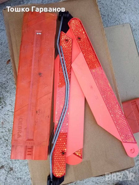 Светлоотразителен триъгълник - нов немски, снимка 1