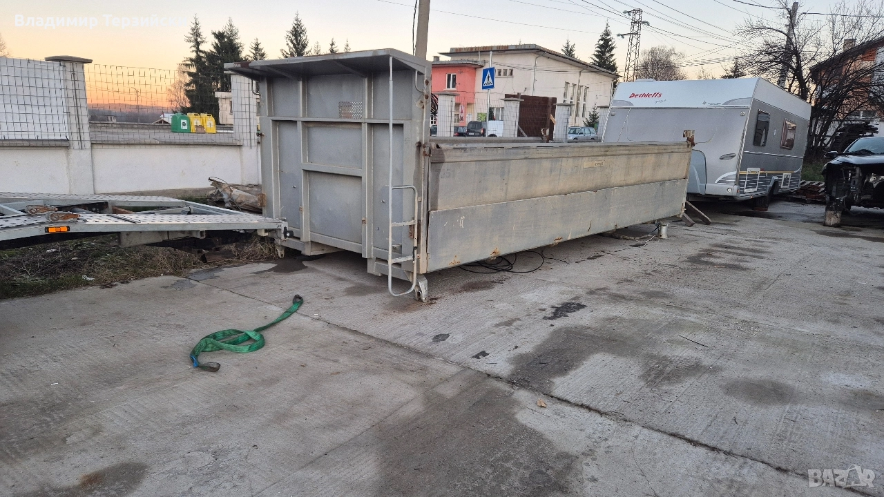 Самосвален кош , снимка 1