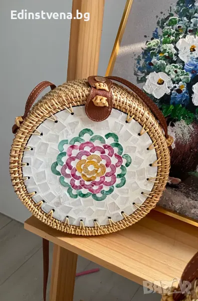 Кръгла сламена чанта с цветна мозайка, снимка 1