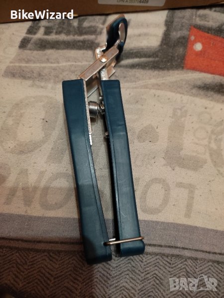 Кухненска щипка за преместване на горещи съдове НОВА, снимка 1