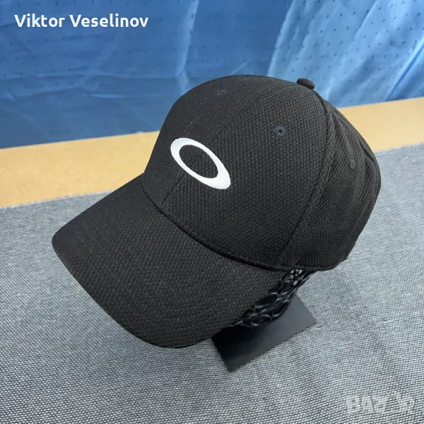 OAKLEY Шапка с Козирка One Size Черна, снимка 1