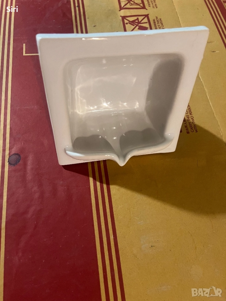 Ретро керамична сапунерка, снимка 1