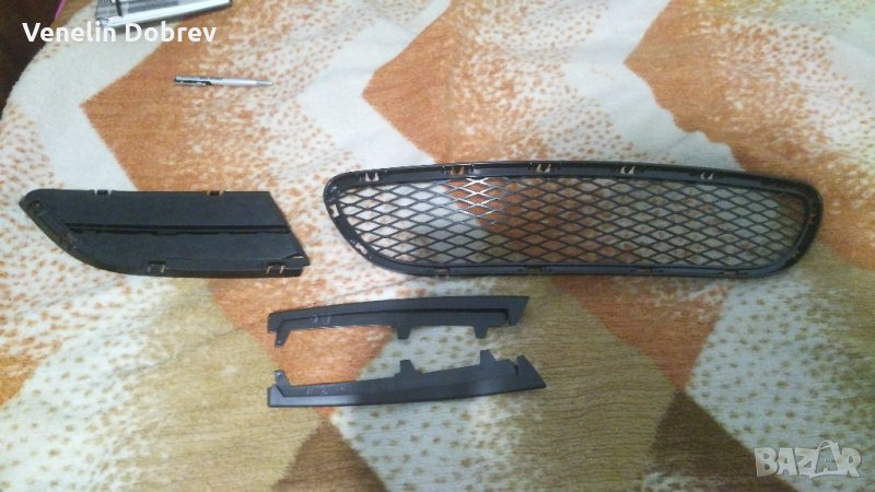 решетки към предна броня БМВ Е90,Е91, снимка 1