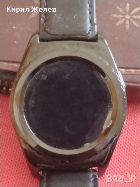 Смарт часовник  с кожена каишка много красив нов не е носен 42771, снимка 1