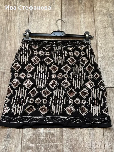 Елегантна нова луксозна официална парти пола s.Oliver бели черни паети мъниста , снимка 1