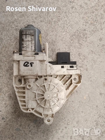 Моторче стъкло Audi A6 C6 задно дясно 