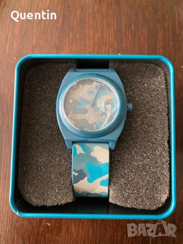 Неизползван часовник Benetton