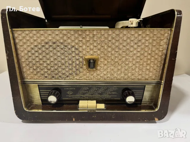 Старо радио с грамофон, снимка 2 - Антикварни и старинни предмети - 47513856