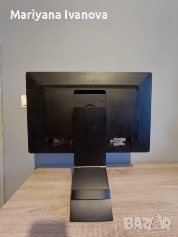 24" Употребяван монитор HP EliteDisplay E241i 24" IPS, снимка 2 - Монитори - 52575616