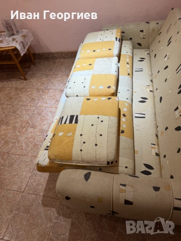 Диван тройка  200см  и две табуретки , снимка 5 - Дивани и мека мебел - 51411665