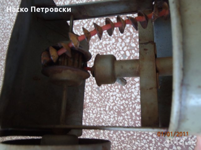 Ретро играчка метална – функциониращ кладенец от 30-те., снимка 15 - Образователни игри - 32386021