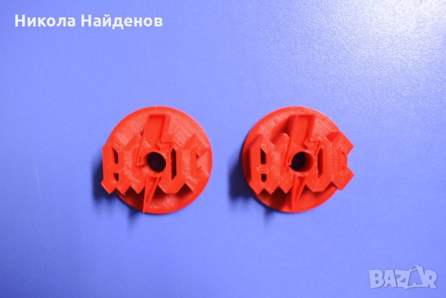 Адаптер за ГРАМОФОН 7" Сингли с лого AC/DC, снимка 2 - Грамофони - 35262649