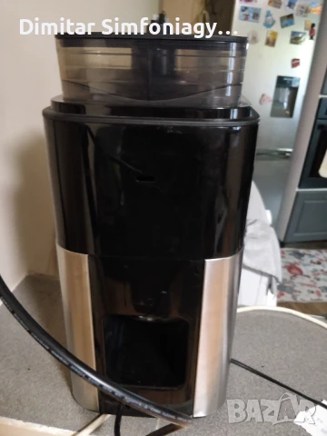 Кафемашина Philips Grind & Brew HD7769/00, 1000 W, Стъклена кана, Вградена кафемелачка, Хронометър, , снимка 3 - Кафемашини - 38933675