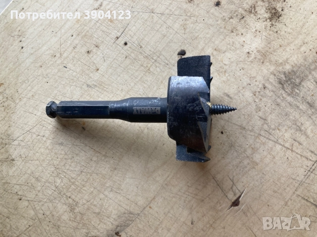 DeWalt фрезер за дърво 68 мм