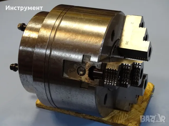 Клинозатегателен патронник Ф 200mm Bison 3-jaw power chuck+фланец, снимка 3 - Резервни части за машини - 49929288