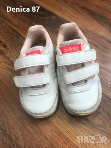 Adidas детски маратонки, снимка 2 - Детски маратонки - 44061360