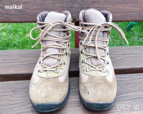 Туристически обувки, снимка 1 - Мъжки боти - 43492203