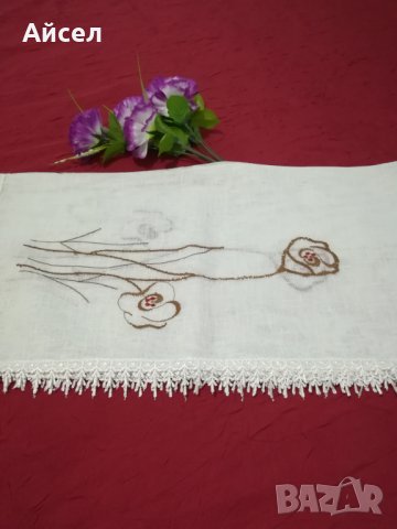 Нов тишлайфер с дантела, снимка 2 - Покривки за маси - 27354083