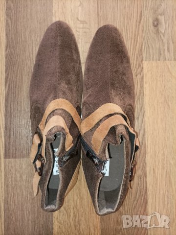 Ниски боти  Levi's , снимка 3 - Дамски боти - 40063611