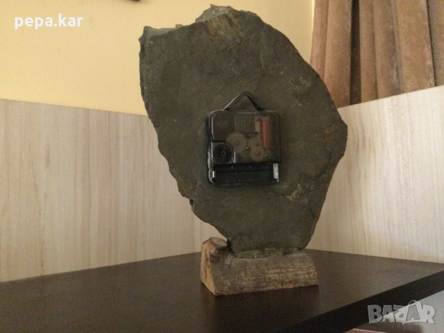 Часовник настолен с батерия, снимка 2 - Други стоки за дома - 33012716